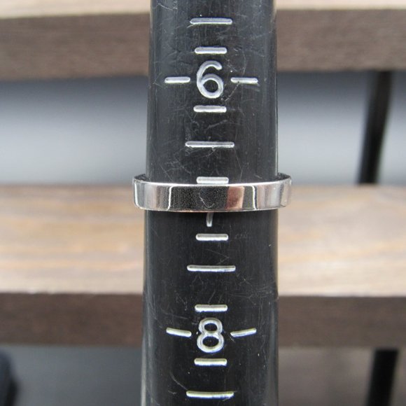 Size 7 Silver Tone Cubic Zirconia X Style Band - Picture 4 of 6